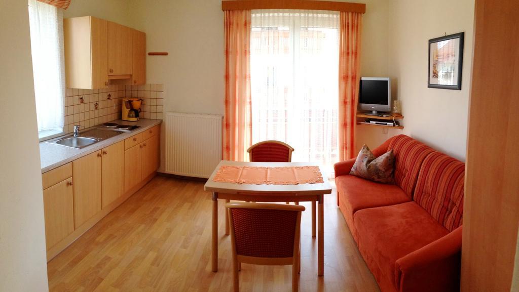 Gastehaus Sapetschnig Apartman Faak am See Szoba fotó
