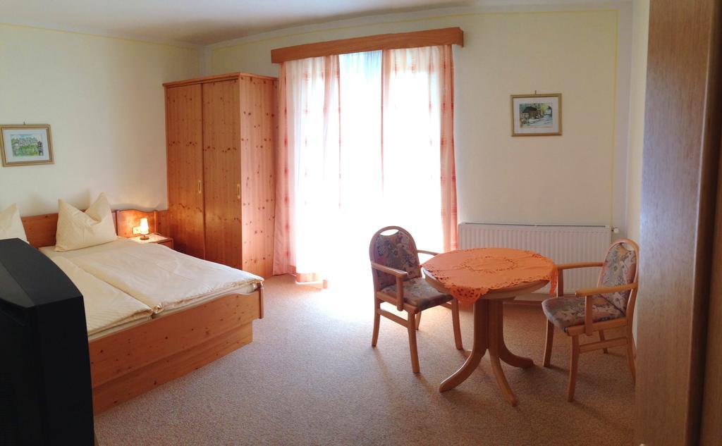 Gastehaus Sapetschnig Apartman Faak am See Szoba fotó
