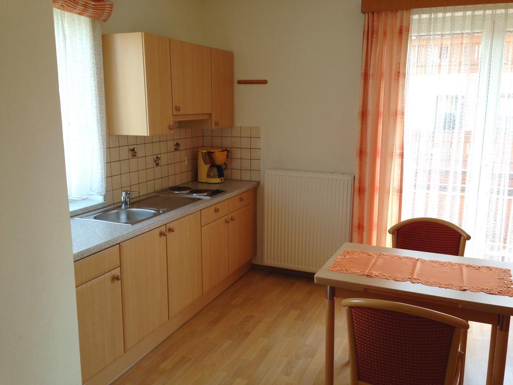 Gastehaus Sapetschnig Apartman Faak am See Szoba fotó